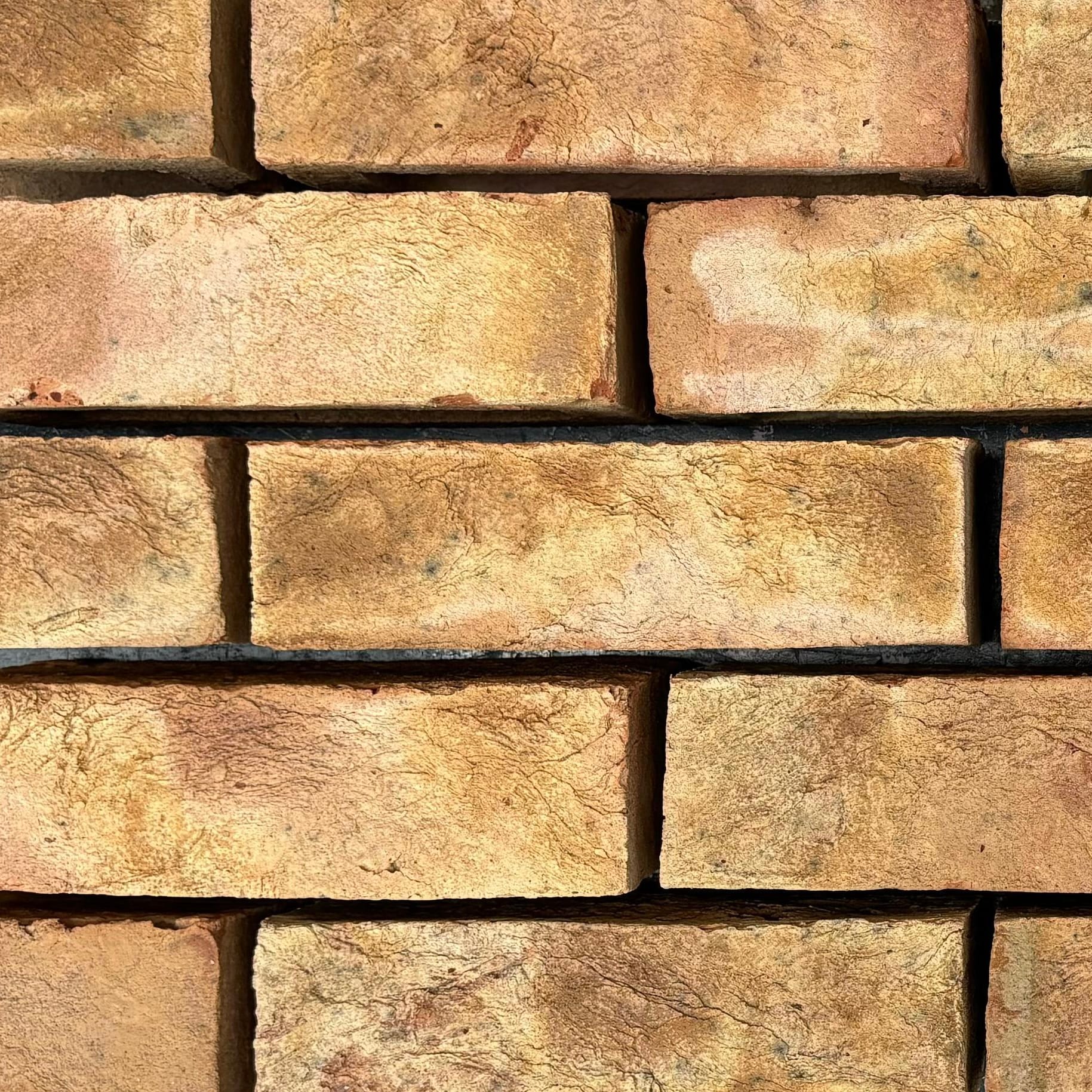 Yellow brick tile